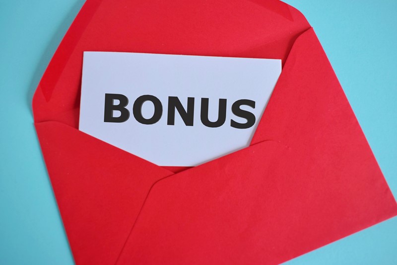 Werknemer heeft bij gebrek aan bewijs geen recht op hogere bonus | De